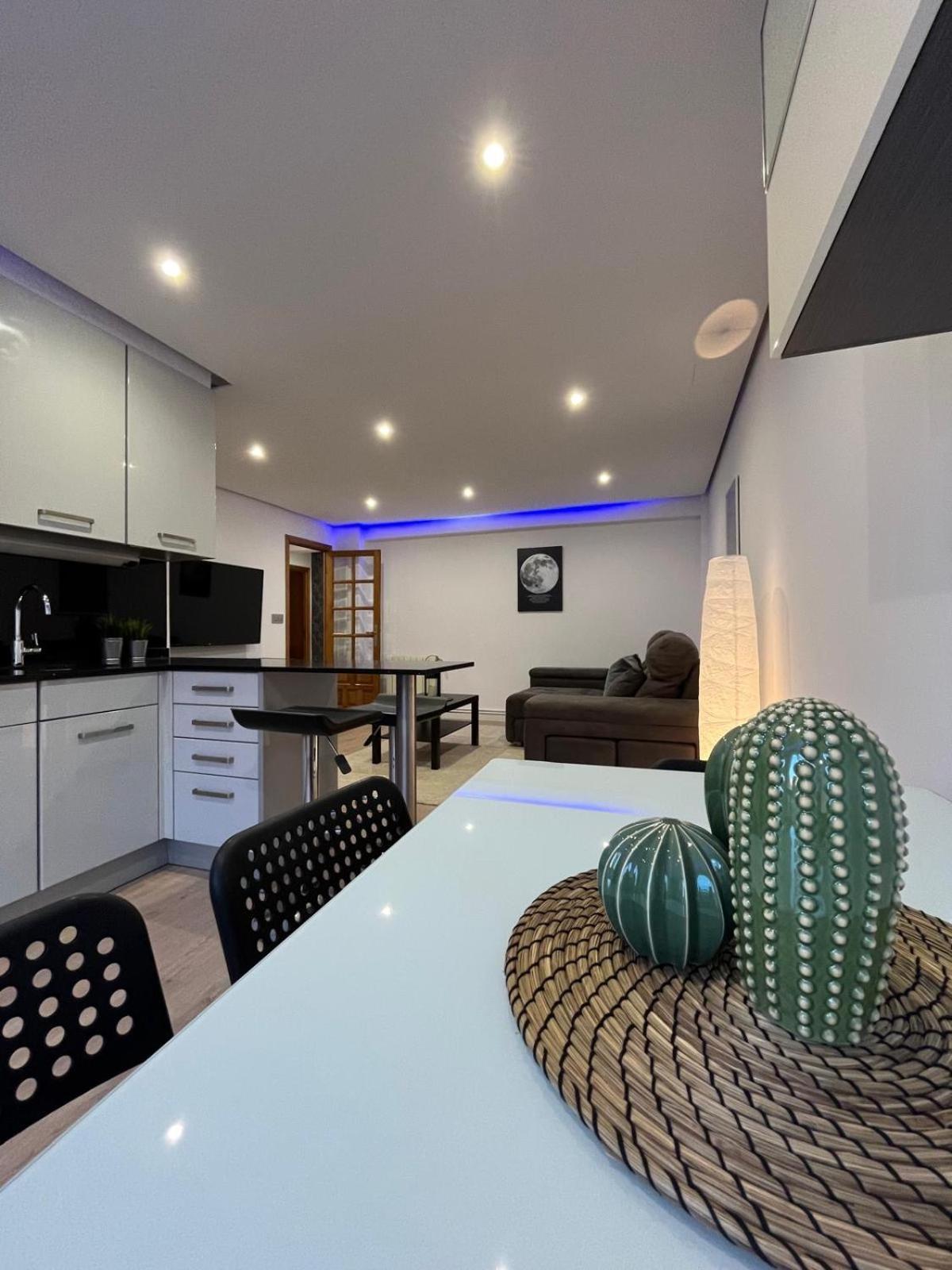 Exclusivo Apartamento En El Centro Віго Екстер'єр фото